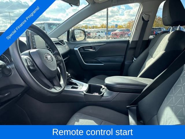 Used 2022 Toyota RAV4 XLE image 9
