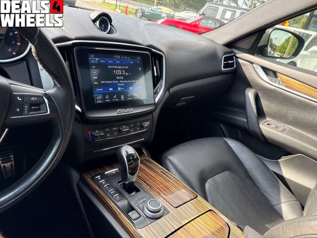 Used 2017 Maserati Ghibli S RWD image 17