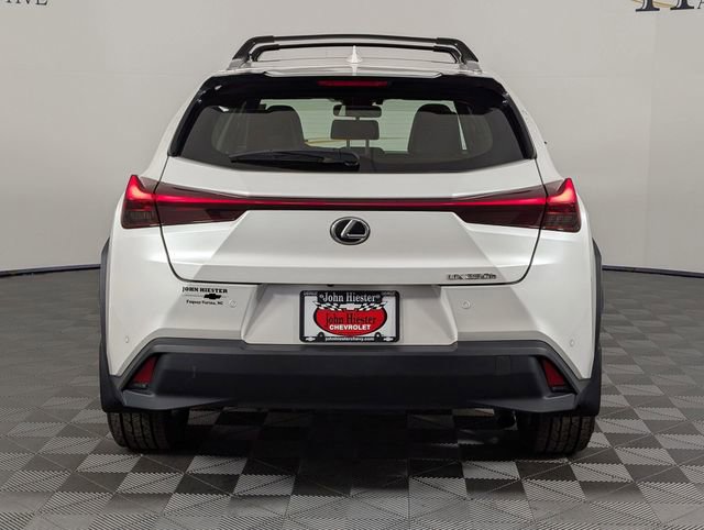 Used 2024 Lexus UX 250h FWD image 6
