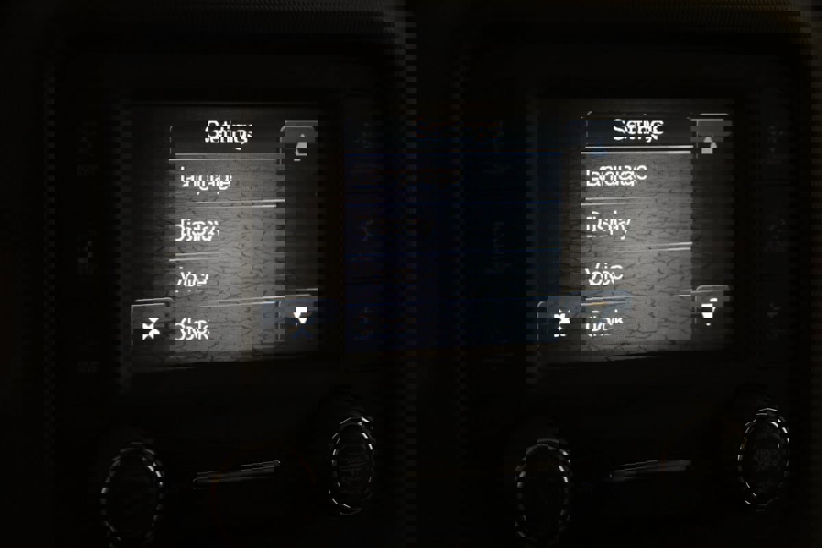 Used 2018 Jeep Wrangler Unlimited Sport S image 28