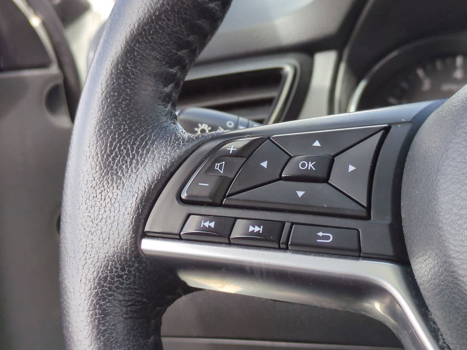 Used 2019 Nissan Rogue S AWD/4WD image 25