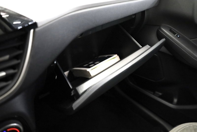 Used 2022 Ford Escape SE w/ SE Sport Appearance Package image 23