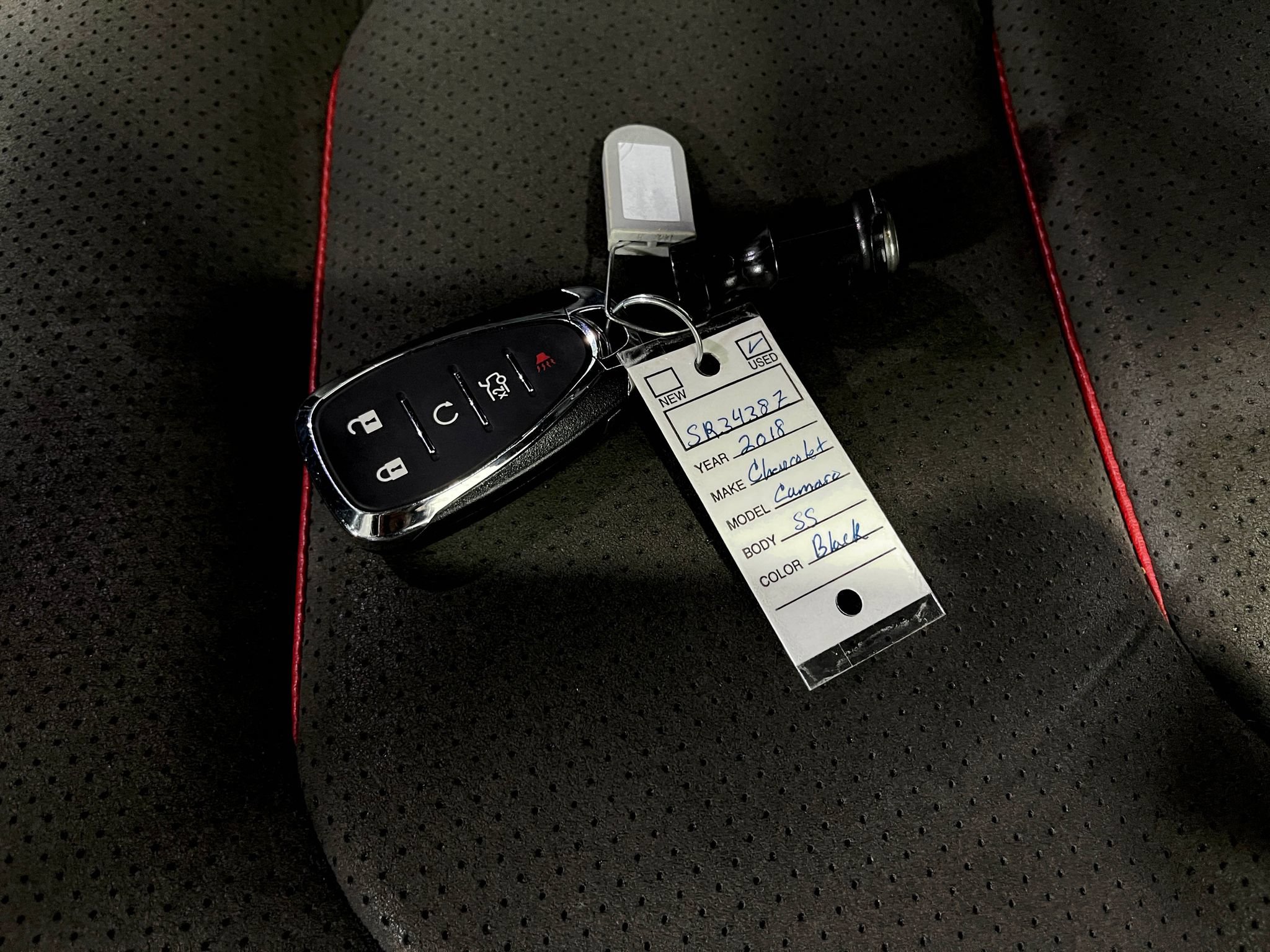 Used 2018 Chevrolet Camaro SS RWD image 34