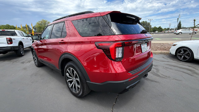 Used 2026 Ford Explorer ST-Line RWD image 6
