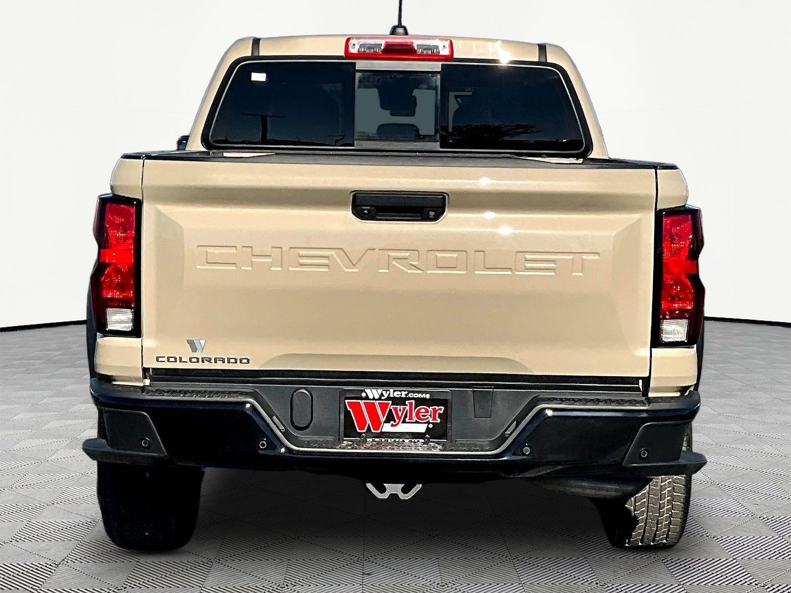 Used 2023 Chevrolet Colorado Trail Boss w/ Technology Package AWD/4WD image 5