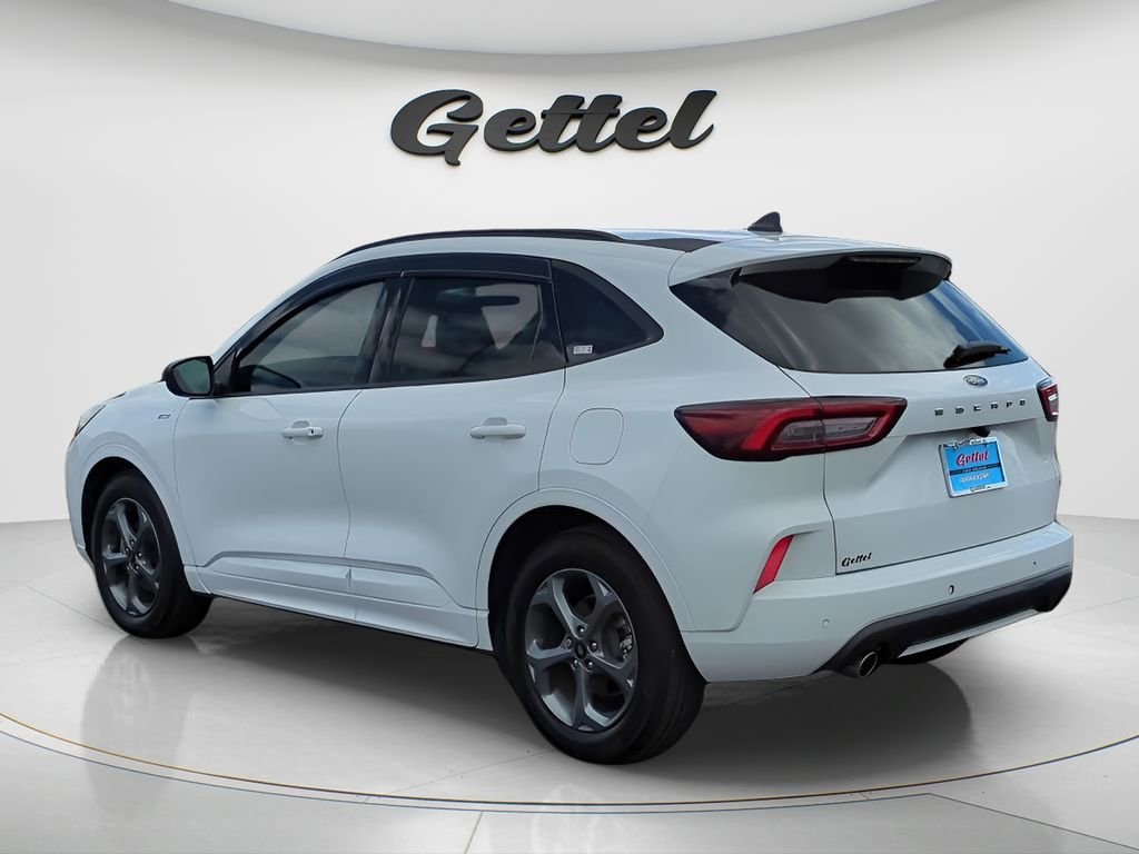 Used 2023 Ford Escape ST-Line w/ Tech Pack #1 image 4
