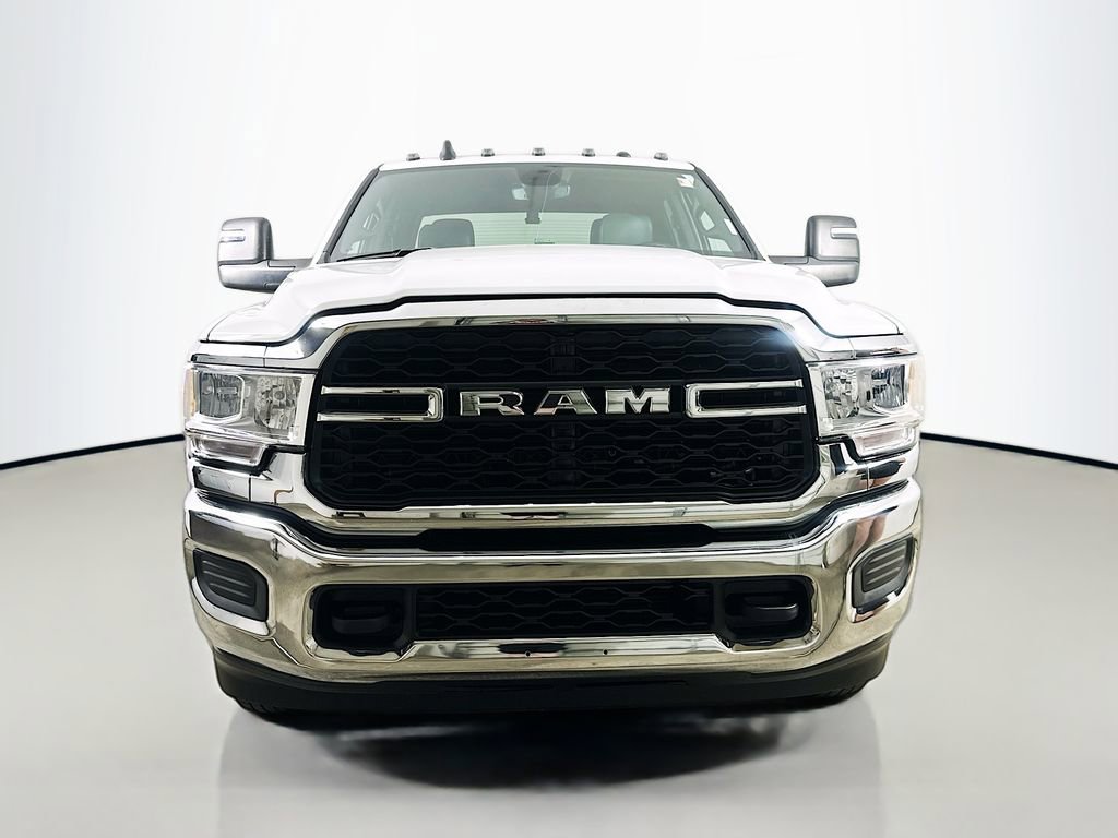 Used 2024 RAM 3500 Tradesman w/ Chrome Appearance Group image 2