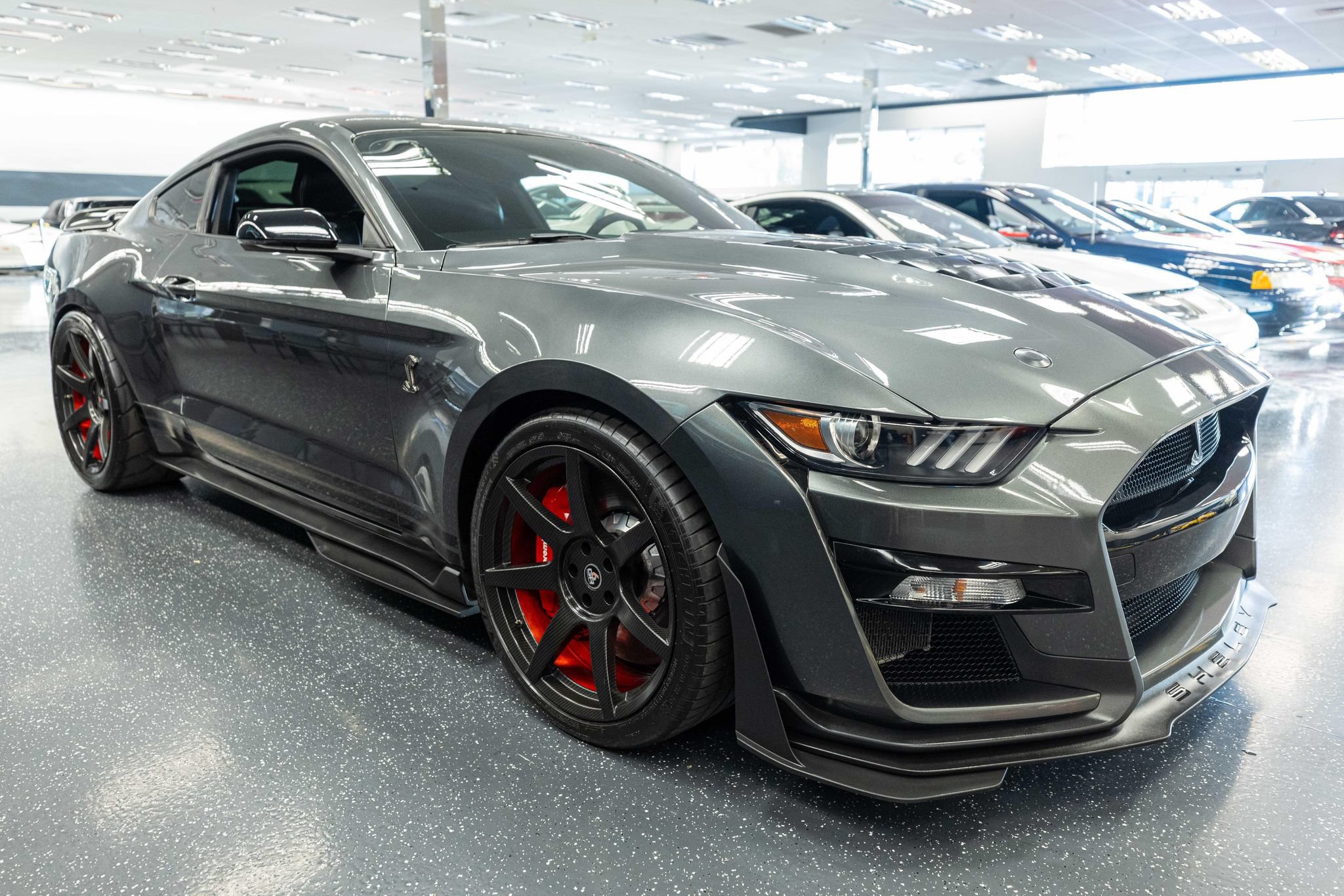 Used 2020 Ford Mustang Shelby GT500 w/ Technology Package RWD image 4