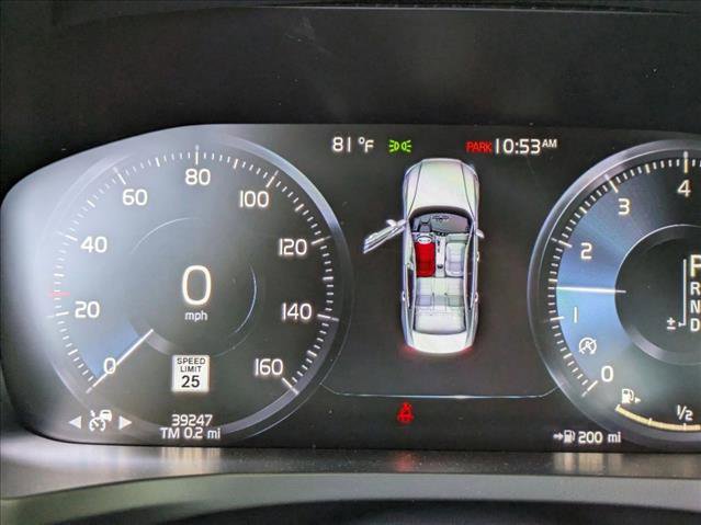 Used 2019 Volvo S60 T5 R-Design image 6