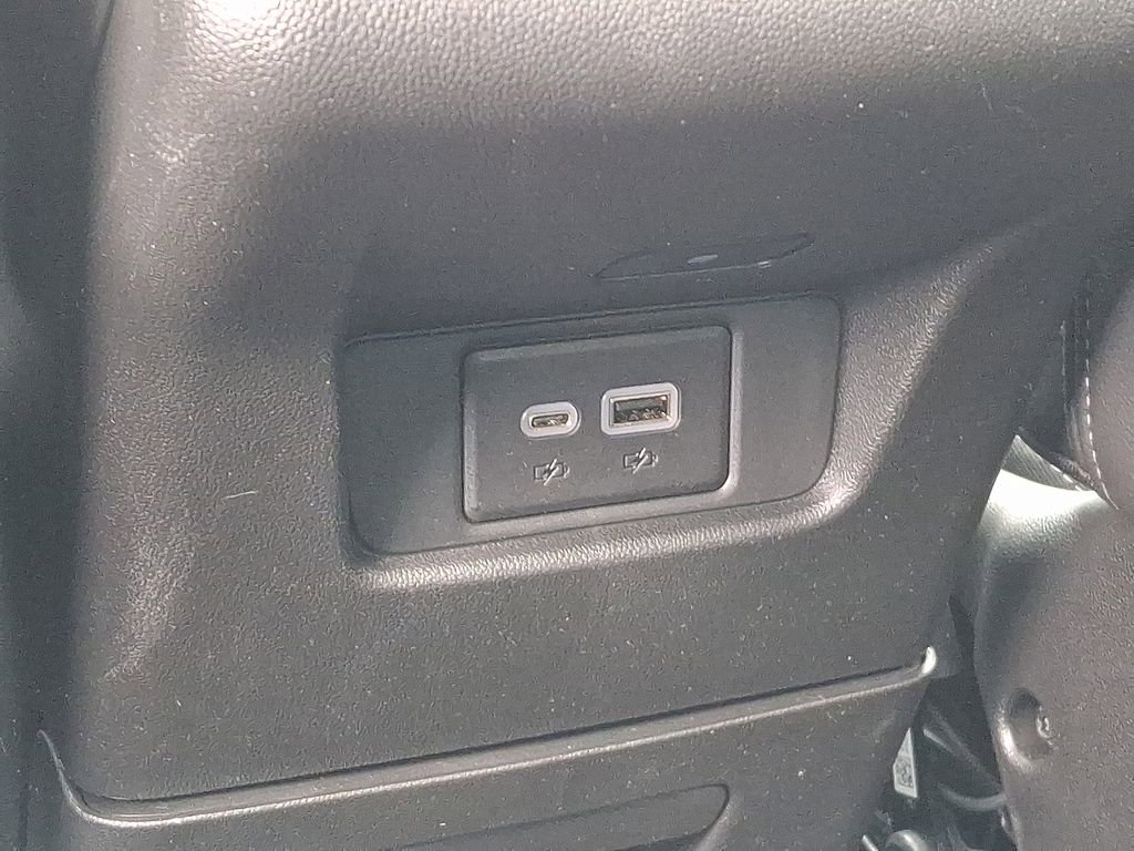 Certified 2025 Cadillac XT6 Luxury image 12