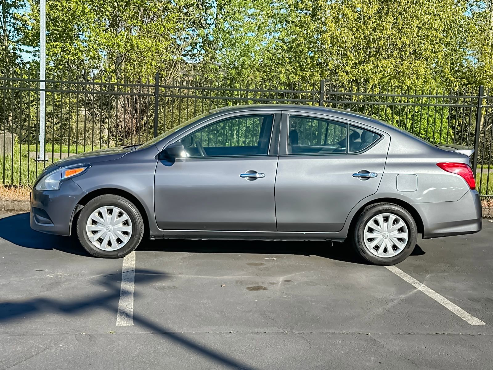 Used 2017 Nissan Versa SV image 6