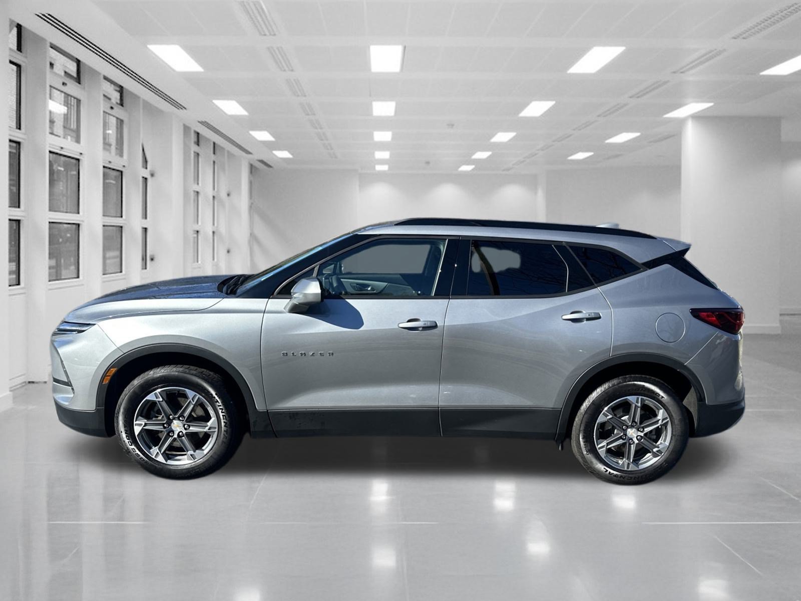 Certified 2024 Chevrolet Blazer LT w/ Convenience Package FWD image 8