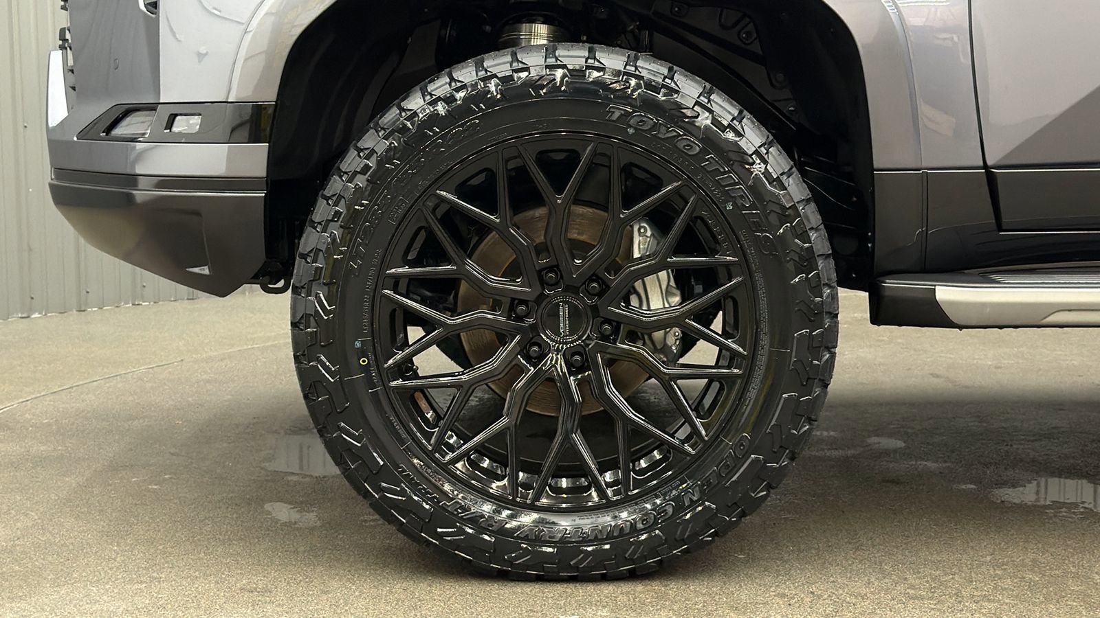 Used 2026 Lexus GX 550 w/ Accessory Package (2T) image 10