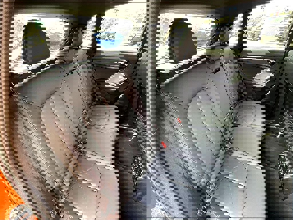 Used 2025 Audi Q3 2.0T Premium image 15