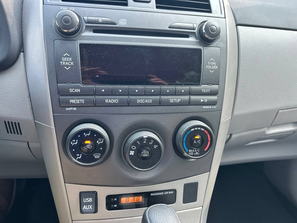 Used 2011 Toyota Corolla LE FWD image 18