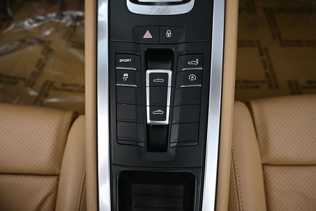 Certified 2017 Porsche 718 Boxster RWD image 20