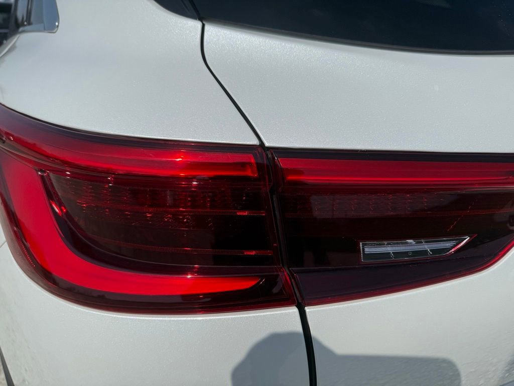 Used 2024 INFINITI QX50 Sensory image 10