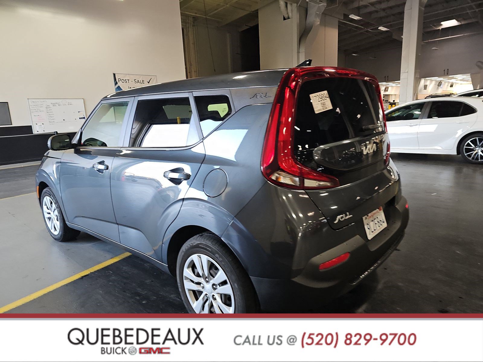 Used 2022 Kia Soul LX image 6