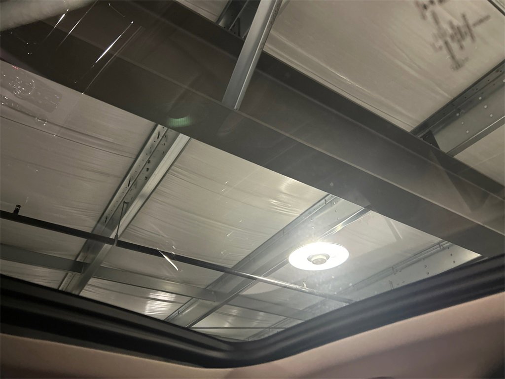 Used 2023 Lincoln Aviator AWD w/ Premium Package image 27