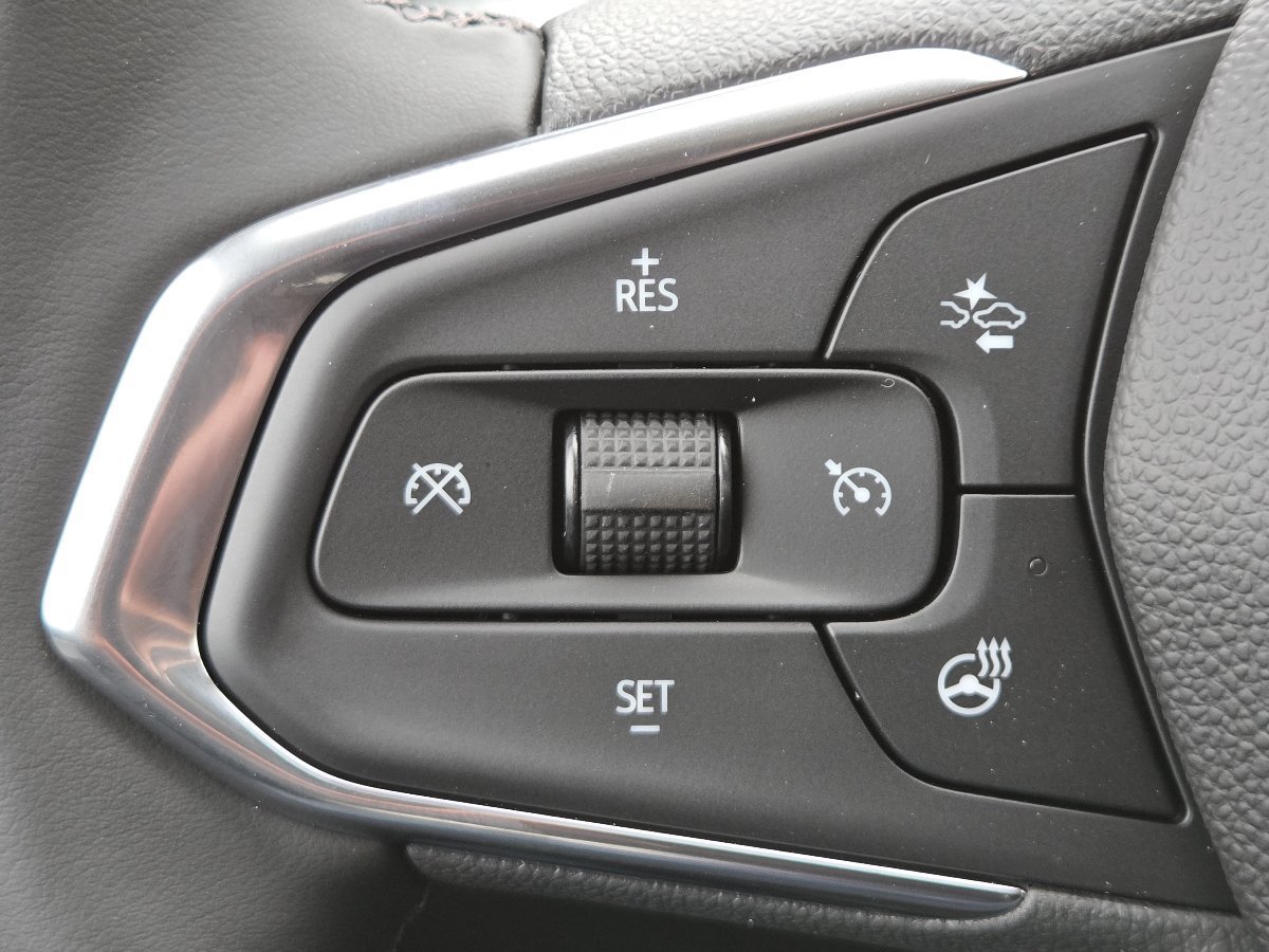 New 2026 Chevrolet Trax LT w/ Driver Confidence Package FWD image 30