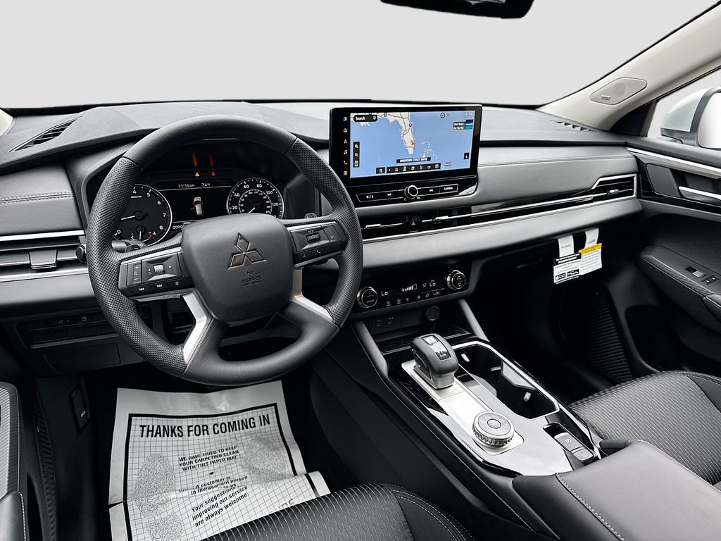 New 2026 Mitsubishi Outlander ES image 23