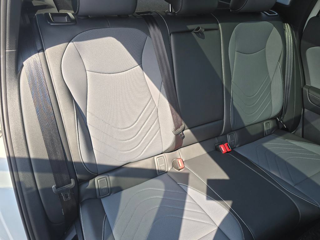 New 2026 Volkswagen Tiguan SE R-Line AWD/4WD image 16