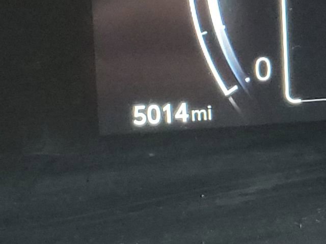 Used 2025 Toyota Grand Highlander XLE image 2