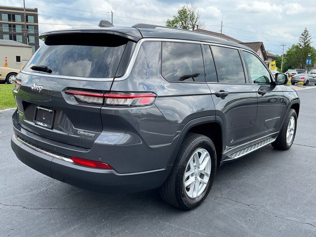 Used 2022 Jeep Grand Cherokee L Laredo w/ Luxury Tech Group I image 7