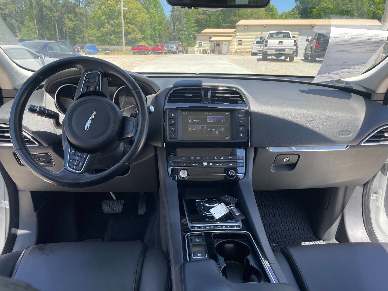 Used 2018 Jaguar F-PACE Premium AWD/4WD image 22