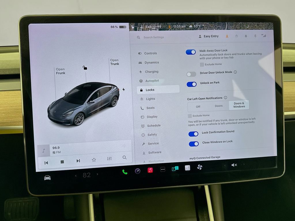 Used 2018 Tesla Model 3 Long Range image 28