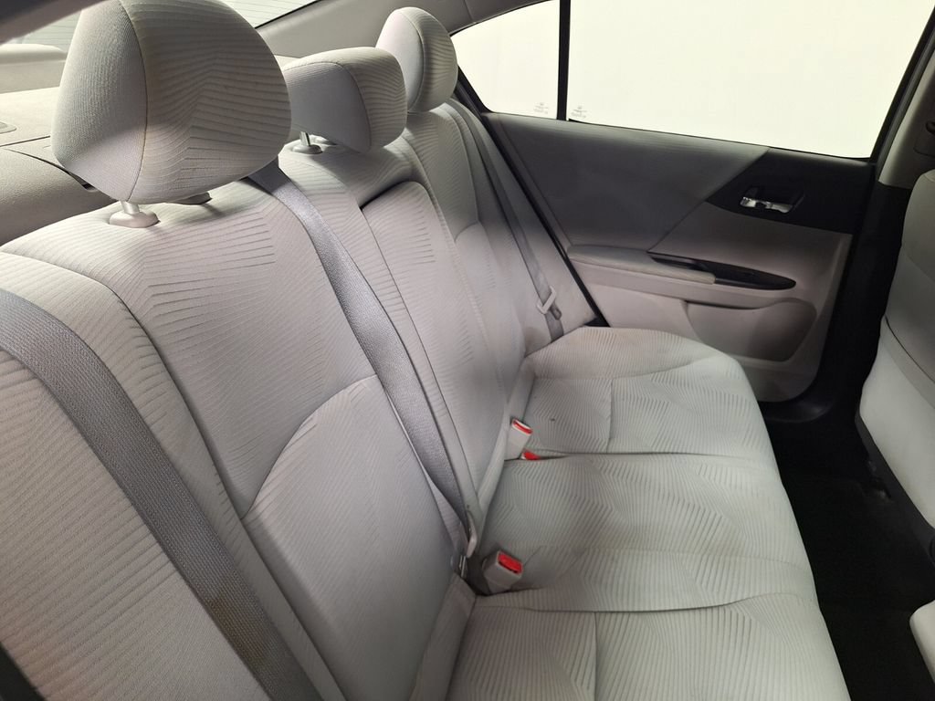 Used 2017 Honda Accord LX image 27