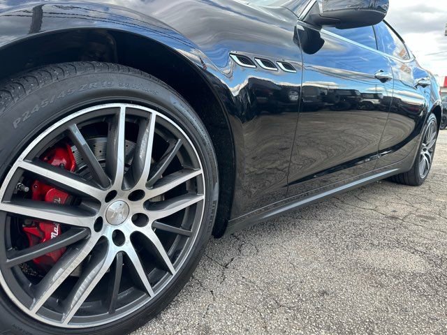 Used 2017 Maserati Ghibli S image 12