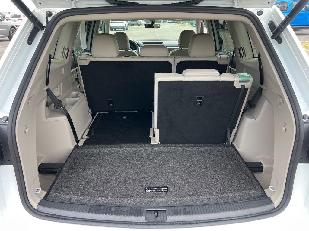 Used 2023 Volkswagen Atlas SE w/ Black Wheel Package image 14