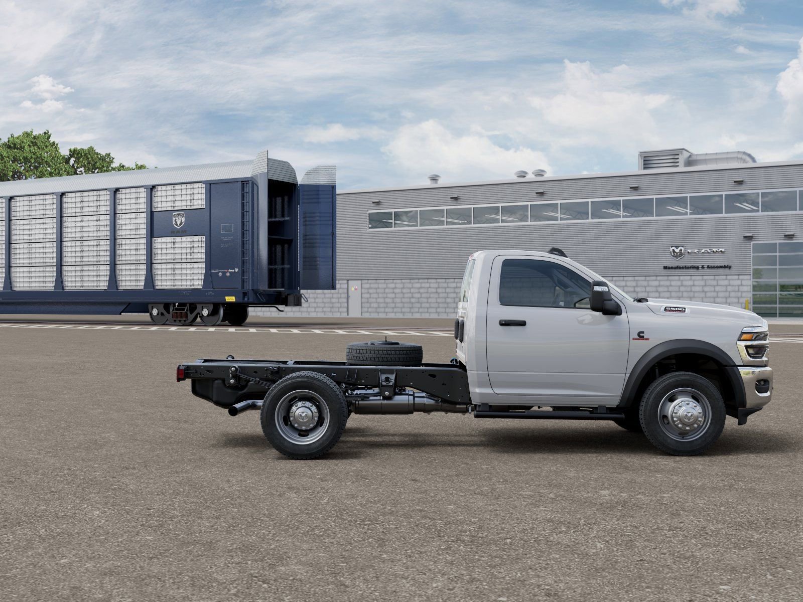 New 2026 RAM 5500 Tradesman AWD/4WD image 21