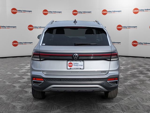 New 2026 Volkswagen Taos SE image 6