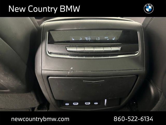 Used 2024 Cadillac Escalade ESV Sport Platinum w/ LPO, ONYX Package AWD/4WD image 17