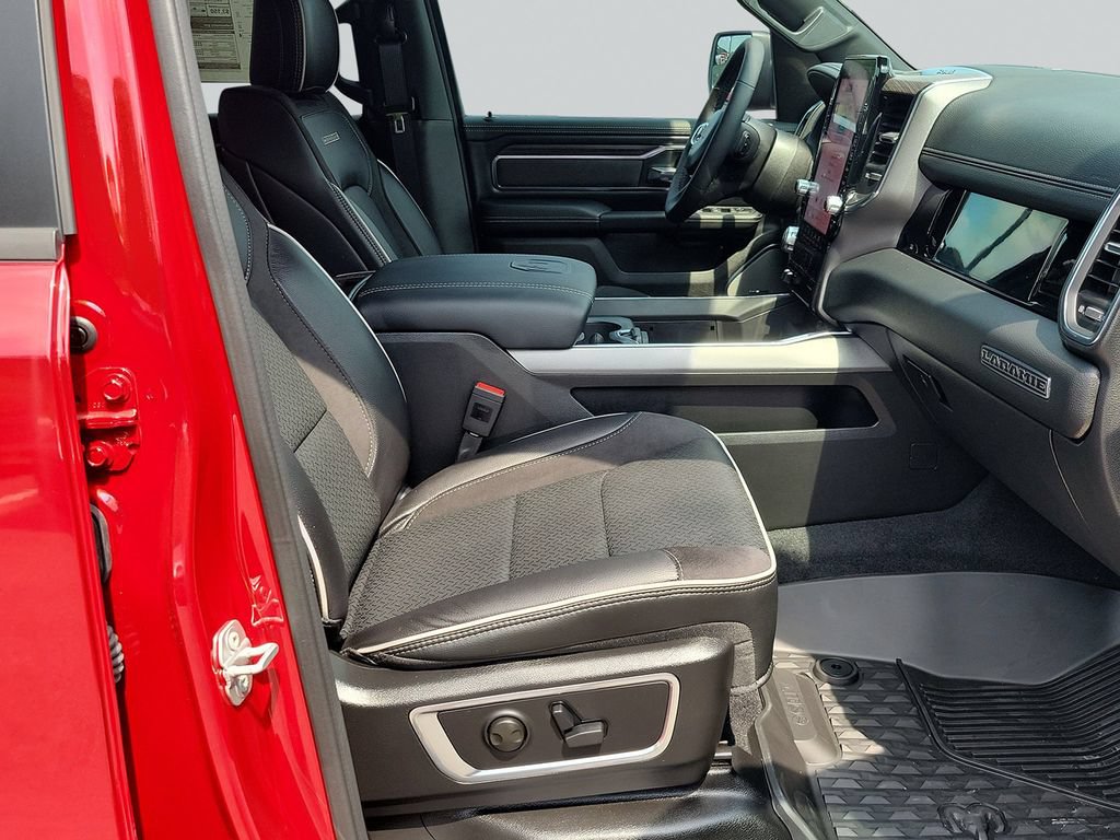 New 2026 RAM 1500 Laramie AWD/4WD image 37