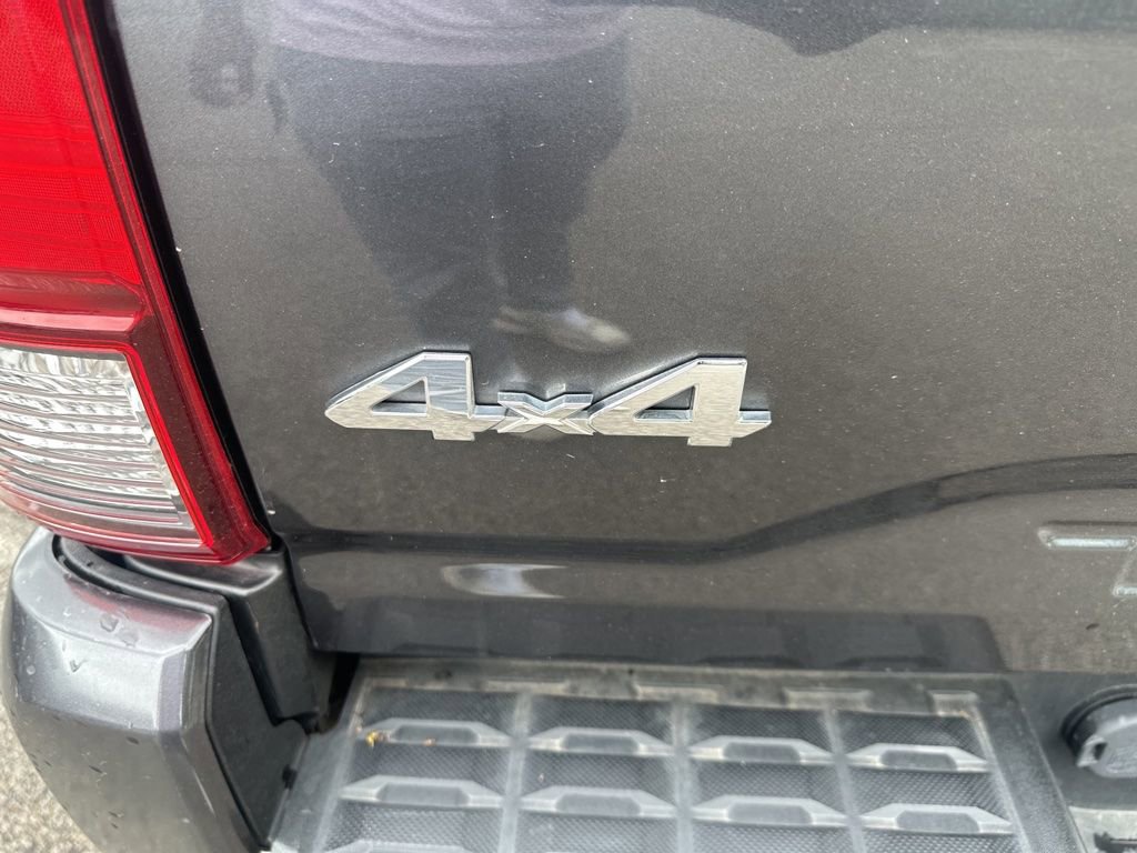 Used 2021 Toyota Tacoma SR AWD/4WD image 18