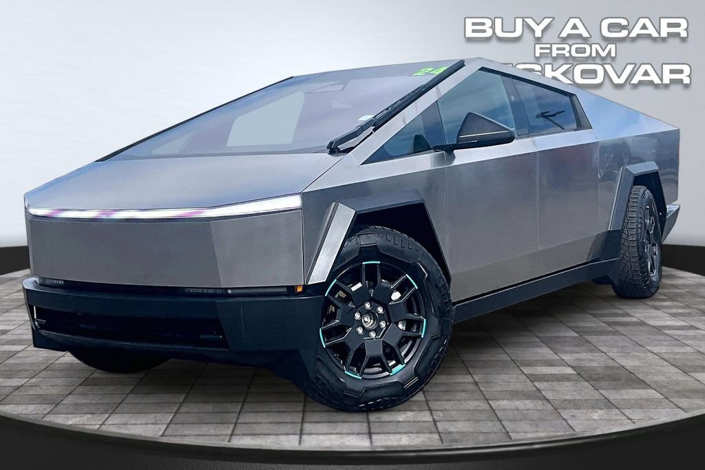 Used 2024 Tesla Cybertruck AWD Crew Cab image 11