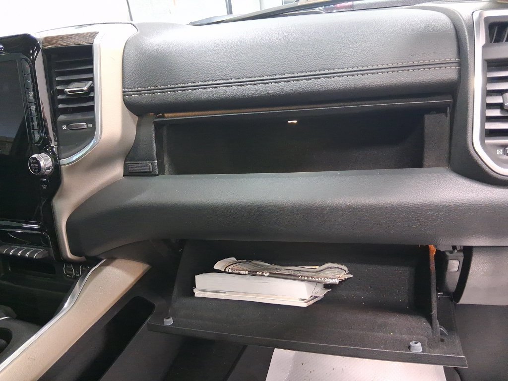Used 2020 RAM 1500 Laramie AWD/4WD image 43