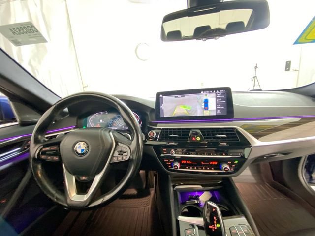 Used 2021 BMW 530i xDrive w/ Premium Package image 33