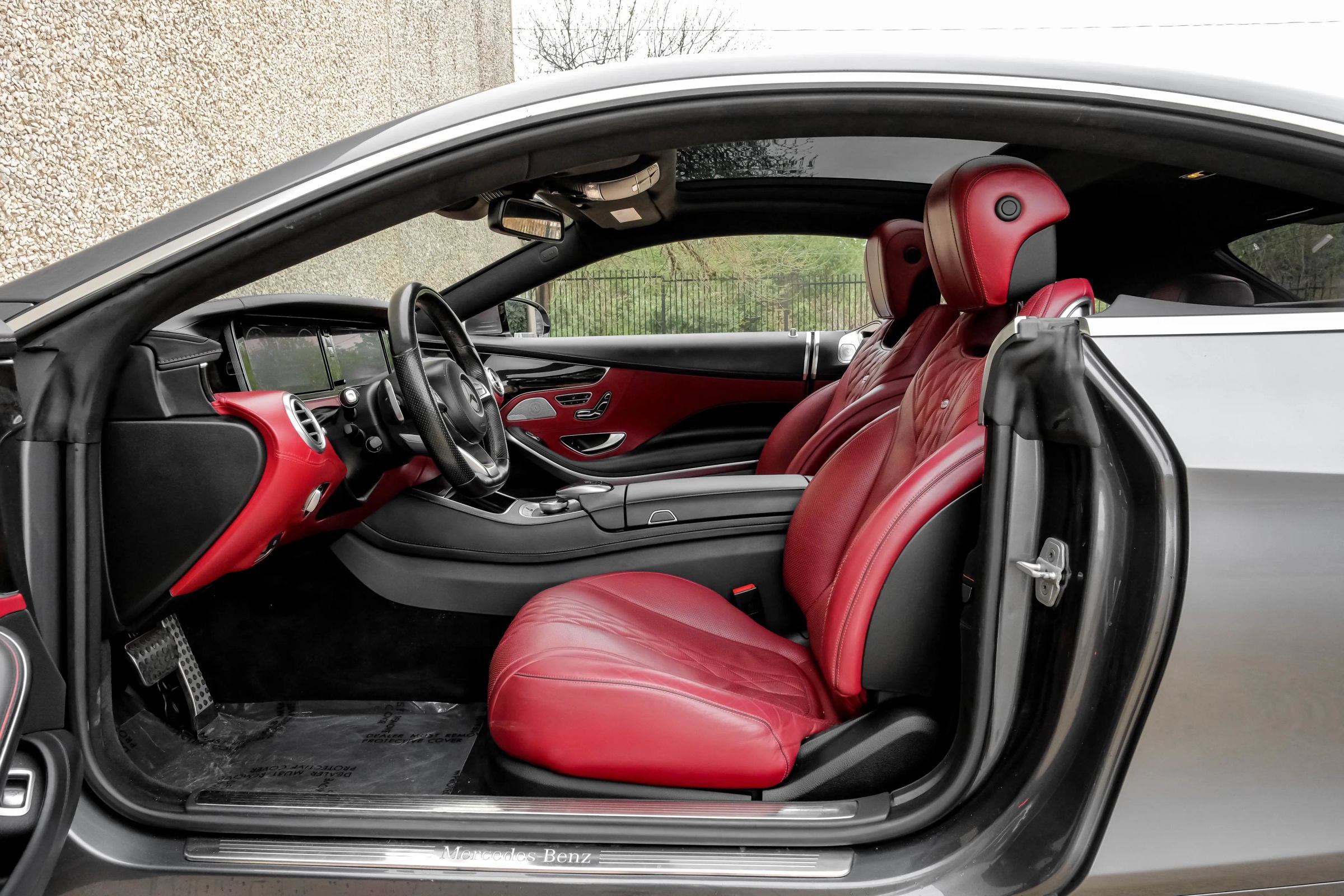 Used 2017 Mercedes-Benz S 550 4MATIC Coupe w/ Premium 1 Package image 4