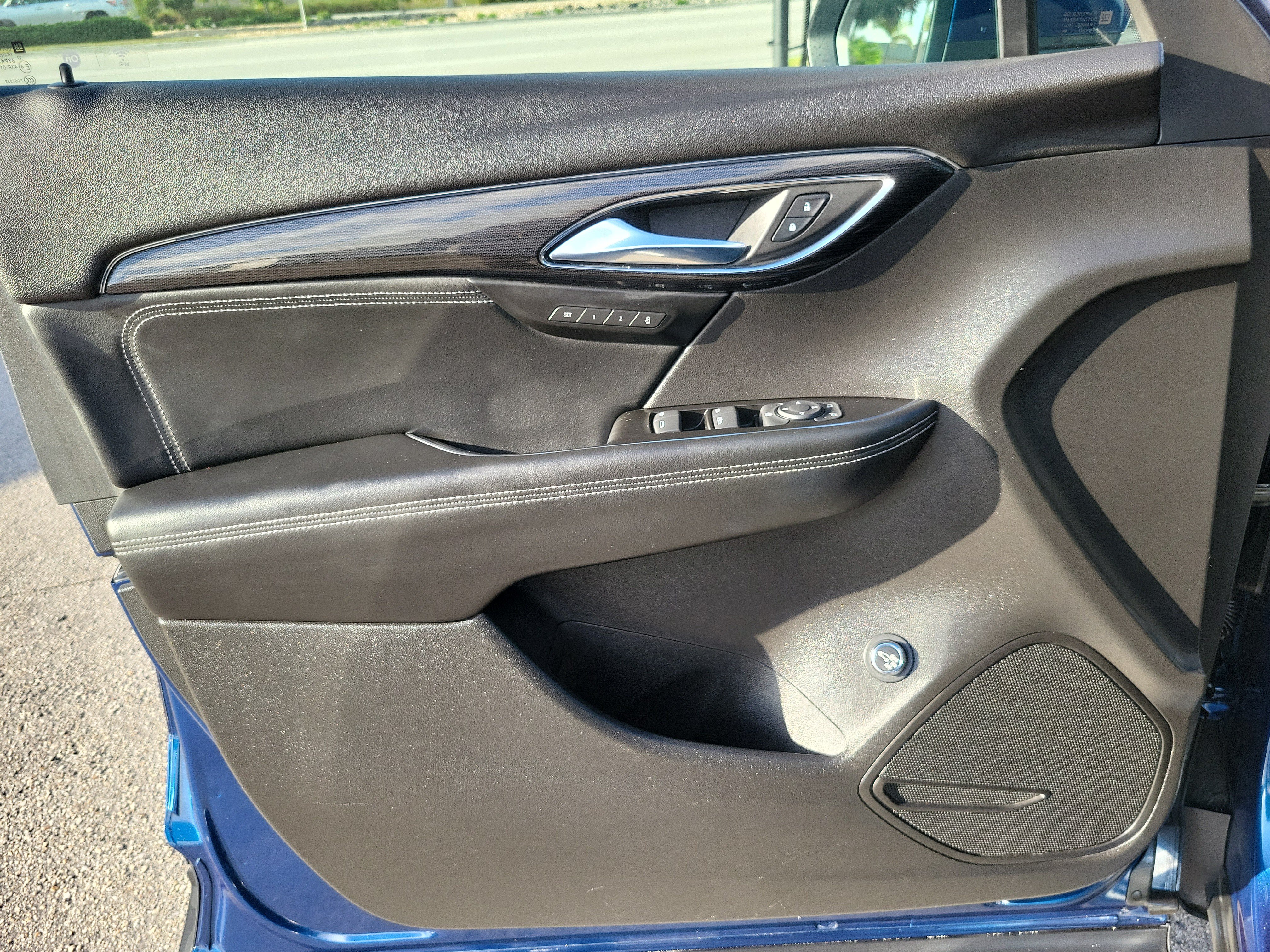 Used 2023 Buick Envision Essence FWD image 24