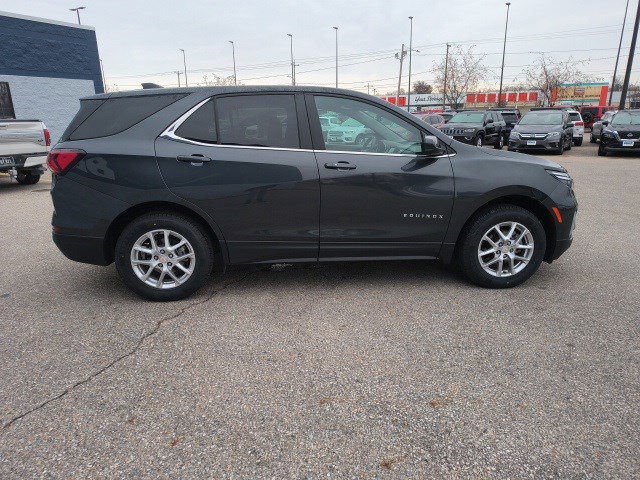 Used 2023 Chevrolet Equinox LT w/ Driver Convenience Package image 6