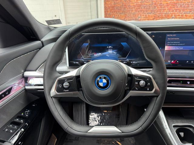 Used 2025 BMW i7 eDrive50 w/ Premium Package image 14