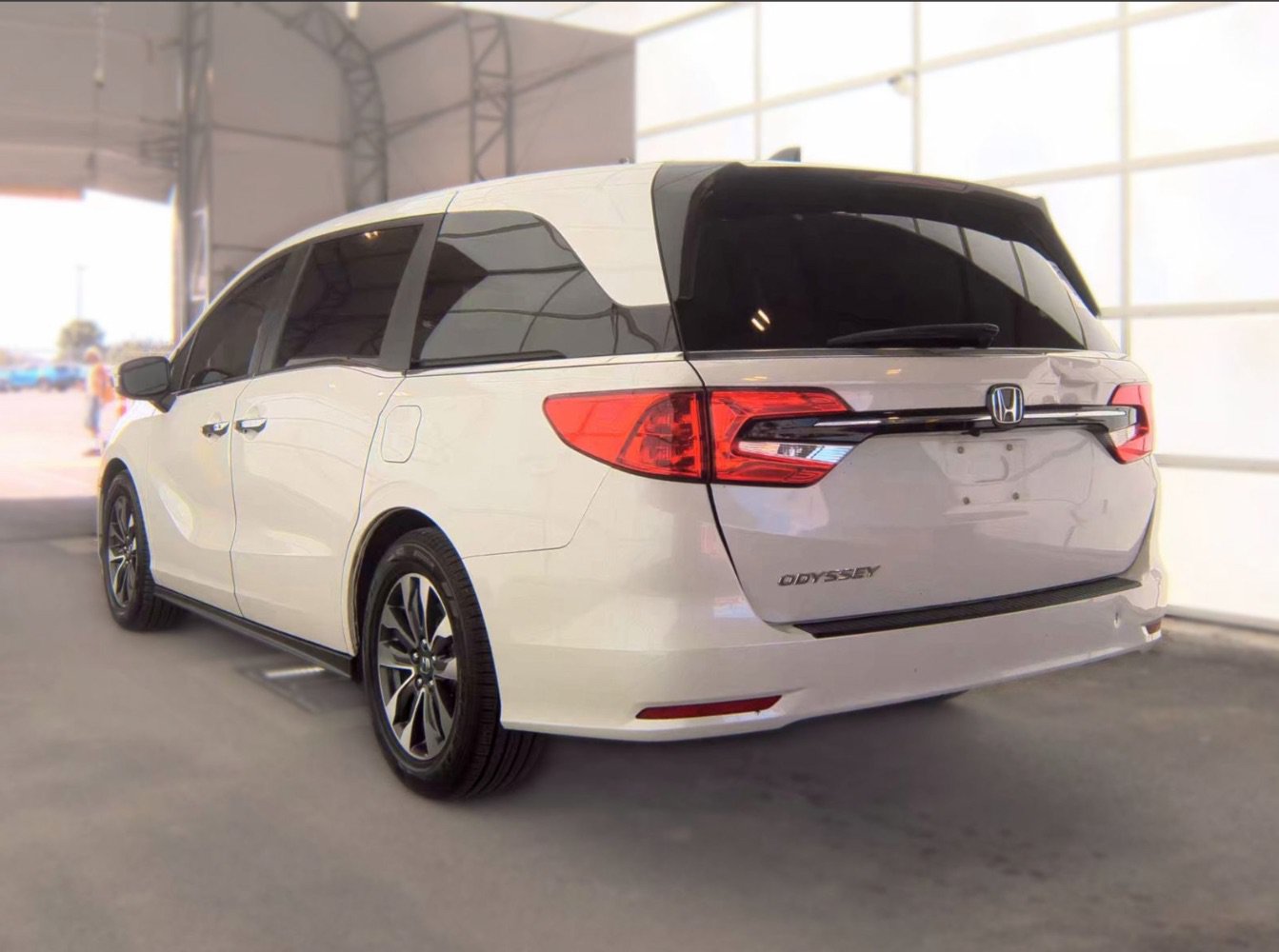 Used 2022 Honda Odyssey EX-L image 6