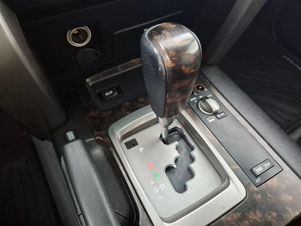 Used 2009 Toyota Land Cruiser AWD/4WD image 17