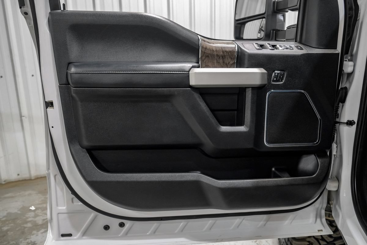Used 2019 Ford F250 Lariat w/ Lariat Value Package AWD/4WD image 43