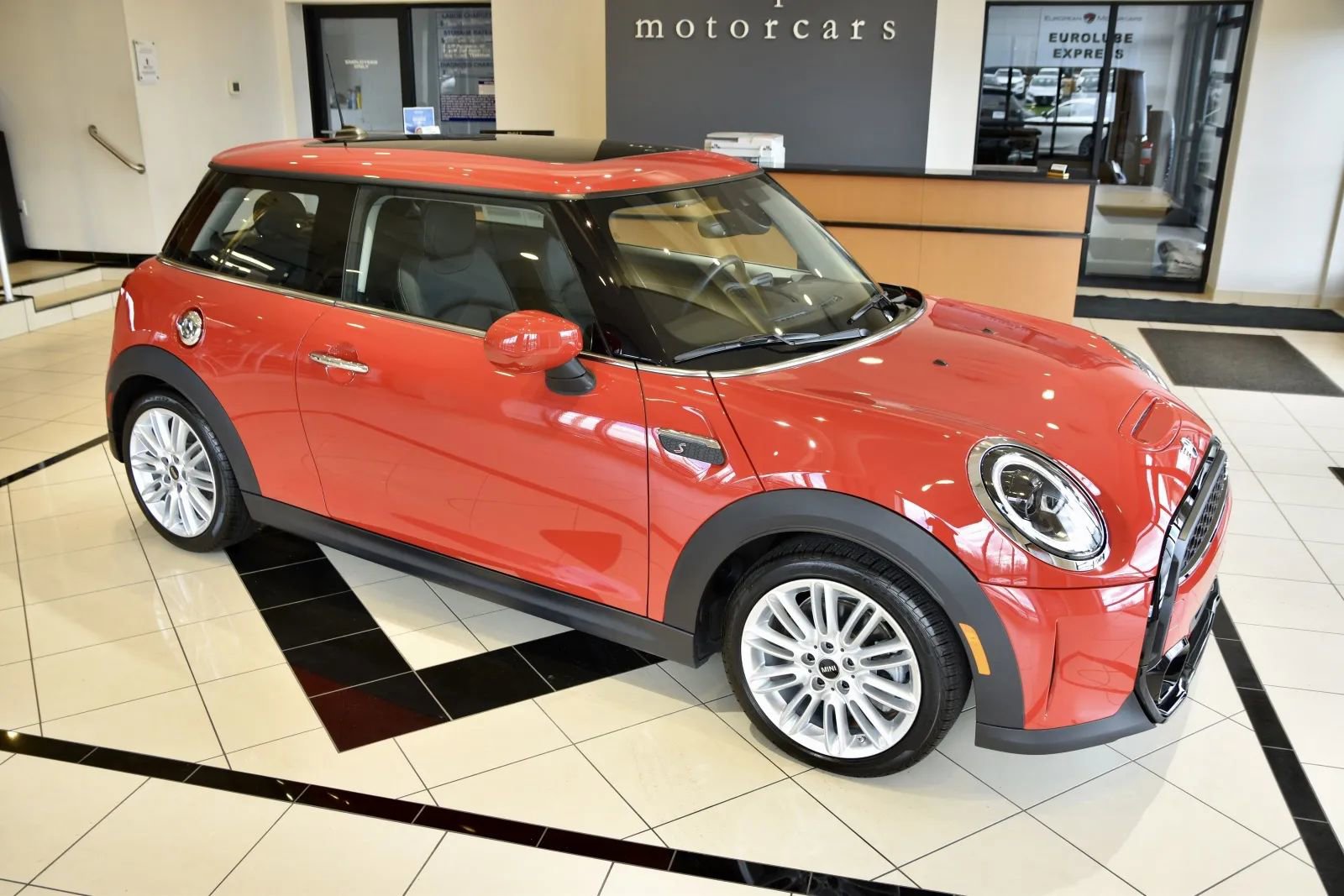 Used 2024 MINI Cooper S FWD image 7