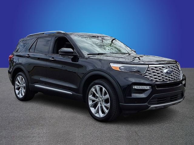 Used 2023 Ford Explorer Platinum w/ Technology Package image 3